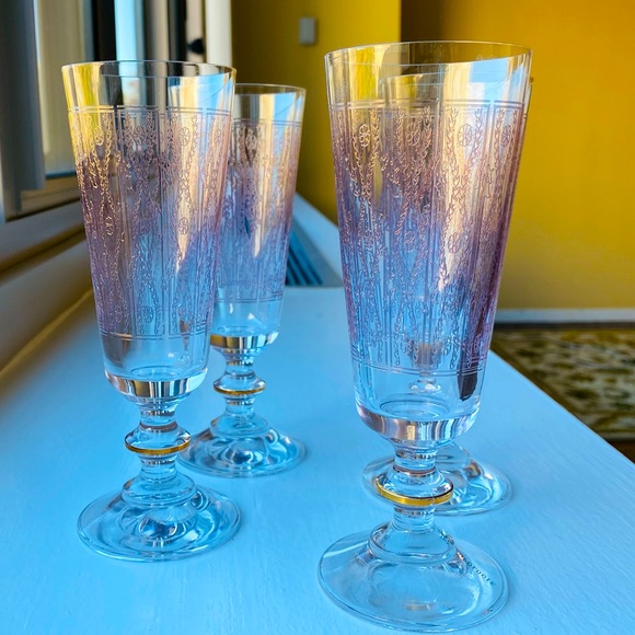 Anthropologie Other - Set of 4 Anthropologie champagne flutes 24k gold details